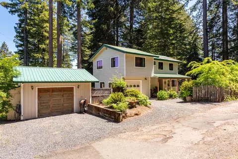 1 Mosswood Cir, Cazadero, CA 95421