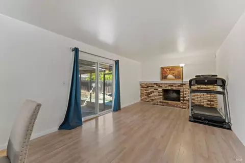 Living - 2235 Nottingham Dr, Fairfield, CA 94533 photo 4 of 4