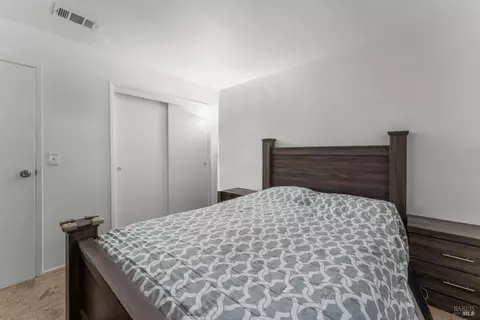 Bedroom - 2235 Nottingham Dr, Fairfield, CA 94533 photo 7 of 8