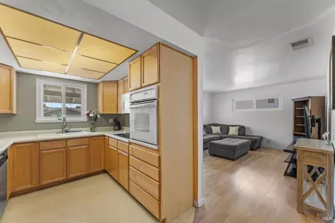 Kitchen - 2235 Nottingham Dr, Fairfield, CA 94533 photo 1 of 3