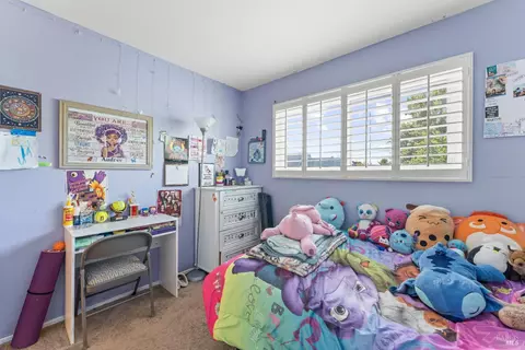 Bedroom - 2235 Nottingham Dr, Fairfield, CA 94533 photo 4 of 8