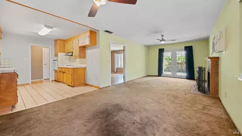Living - 840 Newgate Way, Dixon, CA 95620 photo 6 of 6