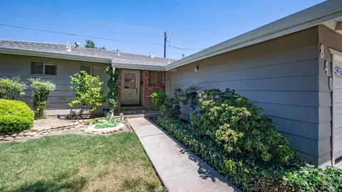 Exterior - 840 Newgate Way, Dixon, CA 95620 photo 4 of 13