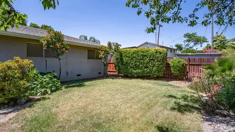 Exterior - 840 Newgate Way, Dixon, CA 95620 photo 11 of 13