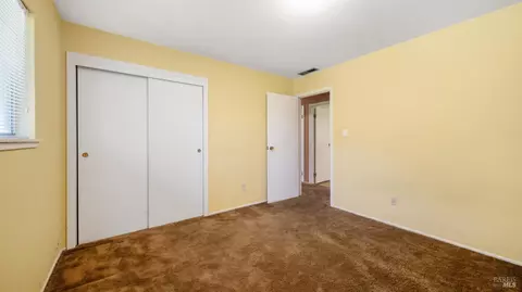 Bedroom - 840 Newgate Way, Dixon, CA 95620 photo 4 of 6