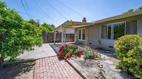 Exterior - 840 Newgate Way, Dixon, CA 95620 photo 13 of 13