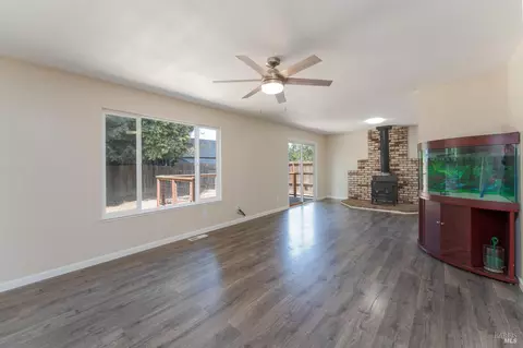 Living - 840 E Gobbi St, Ukiah, CA 95482 photo 3 of 4