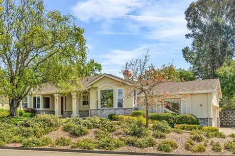 3431 Terra Linda Dr, Santa Rosa, CA 95404
