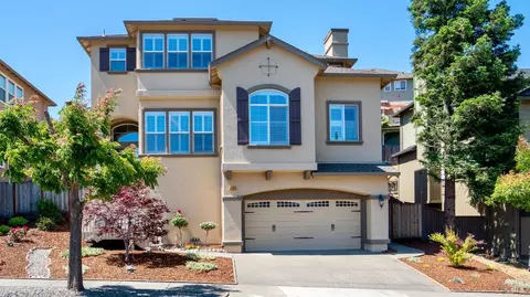 5791 Owl Hill Ave, Santa Rosa, CA 95409
