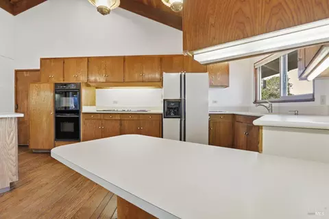 Kitchen - 16 Burning Tree Dr, Novato, CA 94949 photo 4 of 4