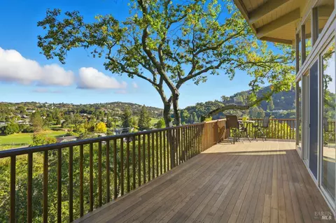 Exterior - 16 Burning Tree Dr, Novato, CA 94949 photo 4 of 18