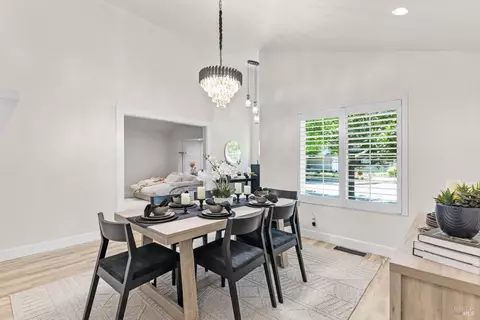 9508 Jessica Dr, Windsor, CA 95492 photo 5