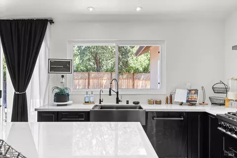 9508 Jessica Dr, Windsor, CA 95492 photo 13