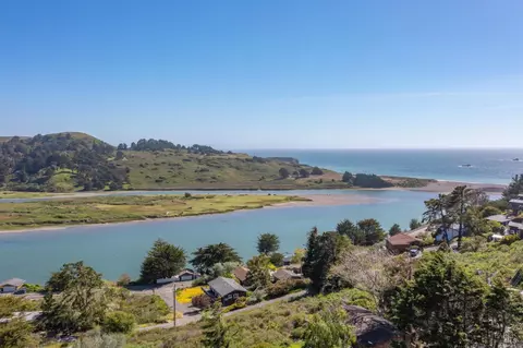 View/Area - 10800 Rock Point Dr, Jenner, CA 95450 photo 1 of 18