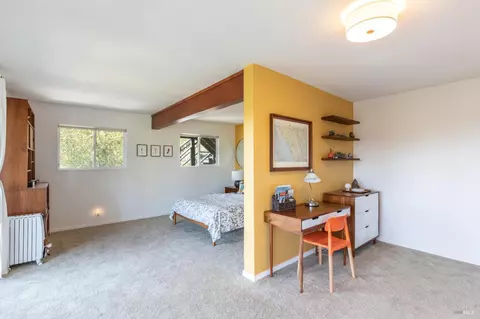 Bedroom - 10800 Rock Point Dr, Jenner, CA 95450 photo 4 of 6