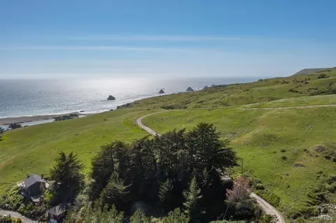 View/Area - 10800 Rock Point Dr, Jenner, CA 95450 photo 13 of 18