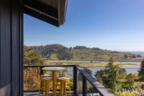 View/Area - 10800 Rock Point Dr, Jenner, CA 95450 photo 6 of 18
