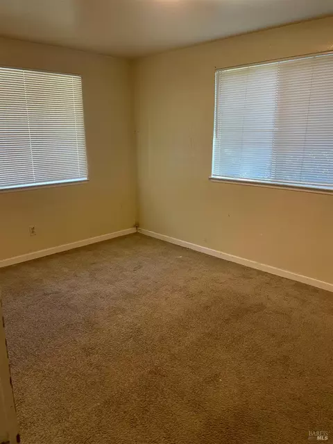 Bedroom - 6880 Petersen Rd, Petaluma, CA 94952 photo 1 of 5