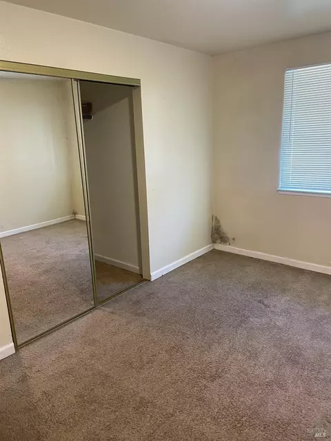 Bedroom - 6880 Petersen Rd, Petaluma, CA 94952 photo 2 of 5