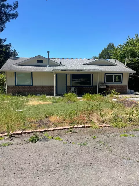 Exterior - 6880 Petersen Rd, Petaluma, CA 94952 photo 3 of 14