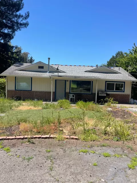 Exterior - 6880 Petersen Rd, Petaluma, CA 94952 photo 2 of 14