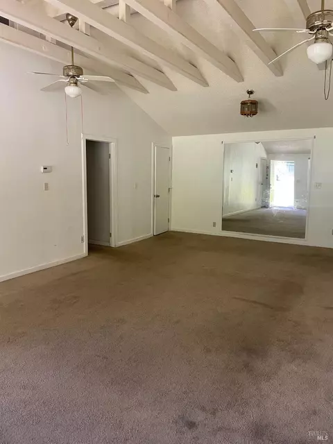 Living - 6880 Petersen Rd, Petaluma, CA 94952 photo 2 of 3