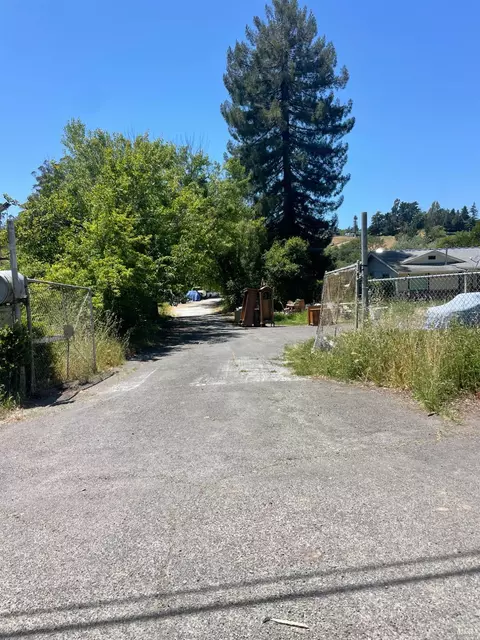 Exterior - 6880 Petersen Rd, Petaluma, CA 94952 photo 14 of 14