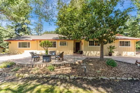 164 Rainsville Rd, Petaluma, CA 94952