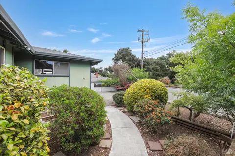 Exterior - 459 Maple Ave, Vallejo, CA 94591 photo 5 of 36
