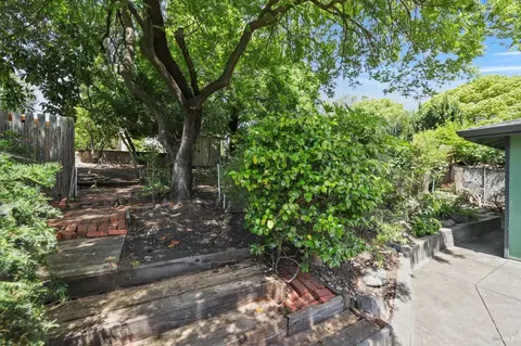 Exterior - 459 Maple Ave, Vallejo, CA 94591 photo 6 of 36