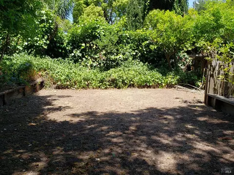 Exterior - 459 Maple Ave, Vallejo, CA 94591 photo 32 of 36