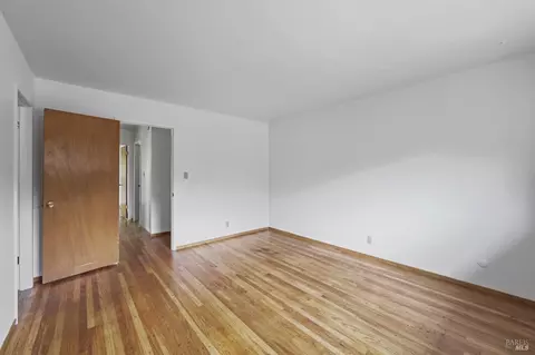Bedroom - 459 Maple Ave, Vallejo, CA 94591 photo 4 of 10