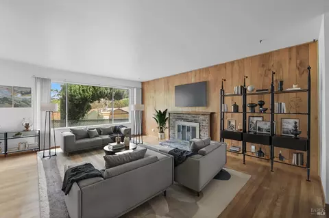 Living - 459 Maple Ave, Vallejo, CA 94591 photo 1 of 14
