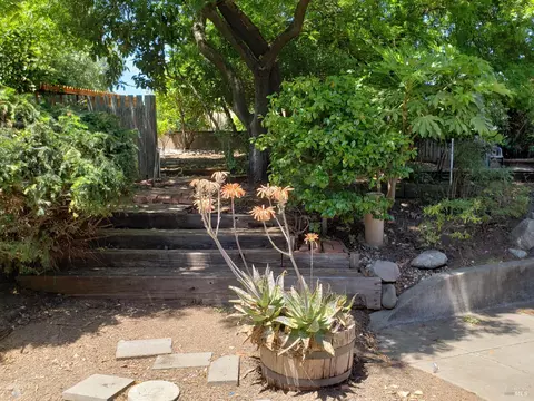 Exterior - 459 Maple Ave, Vallejo, CA 94591 photo 26 of 36