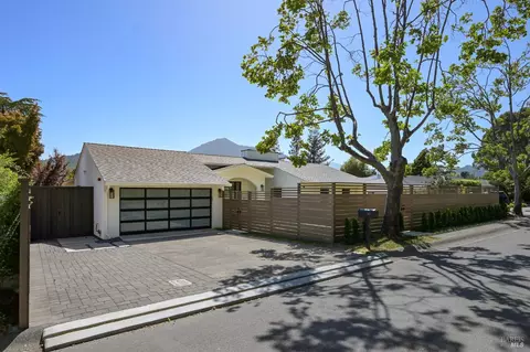 20 Almenar Dr, Greenbrae, CA 94904