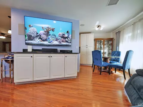 87 Gloria Ct, Vallejo, CA 94590 photo 4