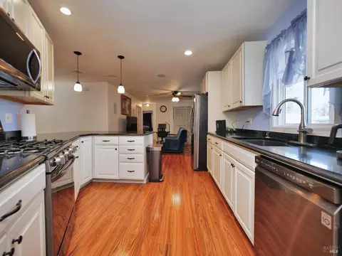 87 Gloria Ct, Vallejo, CA 94590 photo 15