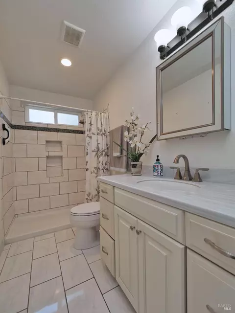 87 Gloria Ct, Vallejo, CA 94590 photo 54
