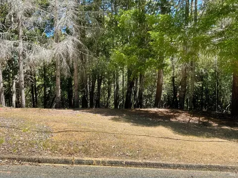 24121 Lilac Rd, Willits, CA 95490