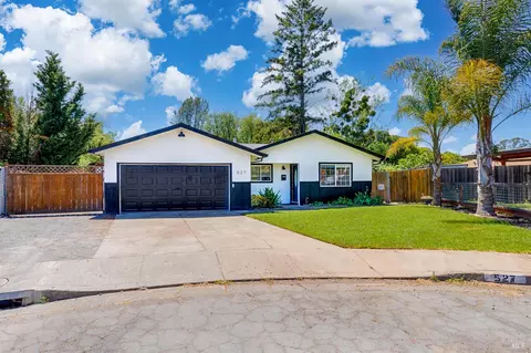 527 Mcfall Ct, Santa Rosa, CA 95401