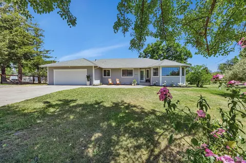 3214 Oak Farm Ln, Santa Rosa, CA 95401