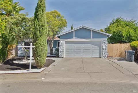 50 Montego Ct, Suisun City, CA 94585