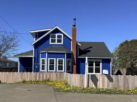 517 S Lincoln St, Fort Bragg, CA 95437