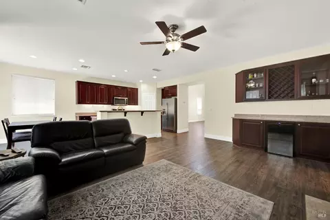 Living - 2467 Flatley Cir, Fairfield, CA 94533 photo 7 of 8