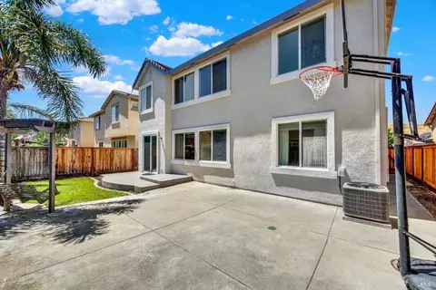 Exterior - 2467 Flatley Cir, Fairfield, CA 94533 photo 15 of 17