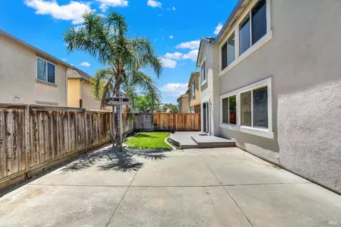 Exterior - 2467 Flatley Cir, Fairfield, CA 94533 photo 14 of 17