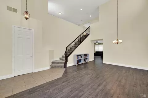 Entry Way - 2467 Flatley Cir, Fairfield, CA 94533 photo 3 of 5