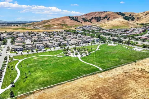 View/Area - 2467 Flatley Cir, Fairfield, CA 94533 photo 3 of 3
