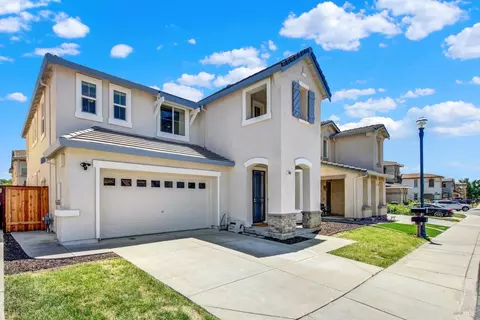 Exterior - 2467 Flatley Cir, Fairfield, CA 94533 photo 5 of 17