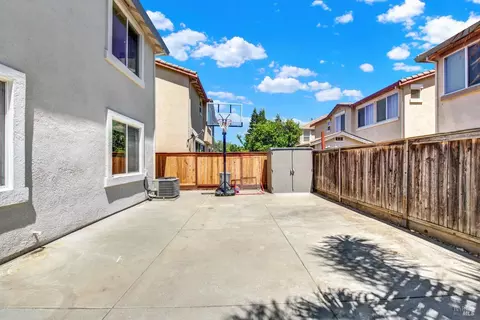 Exterior - 2467 Flatley Cir, Fairfield, CA 94533 photo 11 of 17